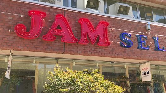 Furugiya JAM Sapporoten thriftingの店内の様子