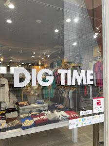 古着屋 DIG TIMEの店内の様子