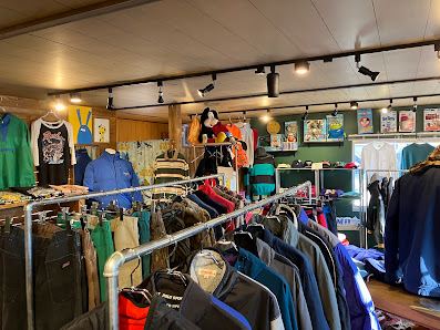 古着屋F.O.B.の店内の様子