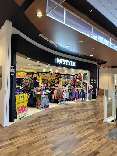 古着屋DOSTYLEの店内の様子