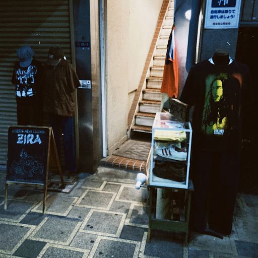 ZIRA ジーラの店舗写真