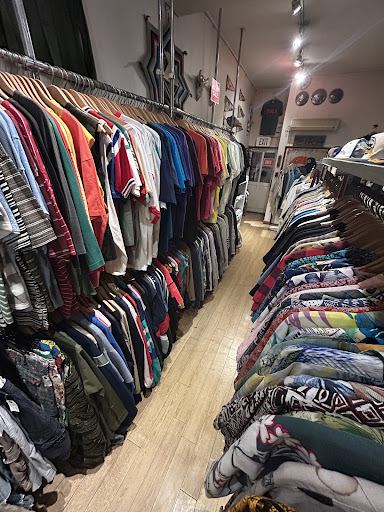 ZIRA ジーラの店内の様子