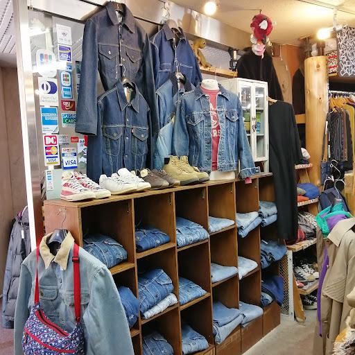 moda Hachiojiの店内の様子