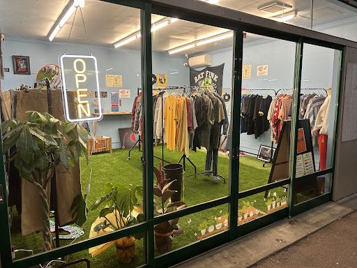 無人の古着屋 8ESTies-ベスティズ-の店舗写真