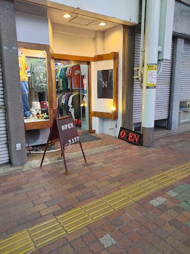 NAVY USED&VINTAGE CLOTHINGの店舗写真