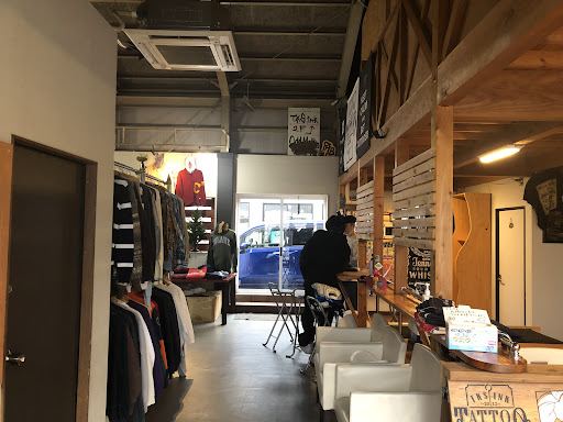 Hot Dawgsの店内の様子