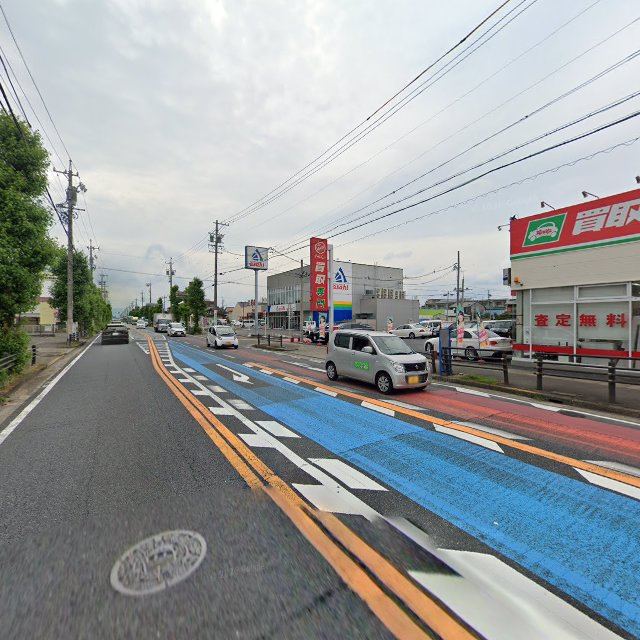 USED&SELECTSHOP 24H noelの店内の様子