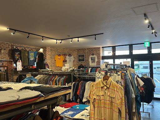 古着屋PRESS 津店の店舗写真