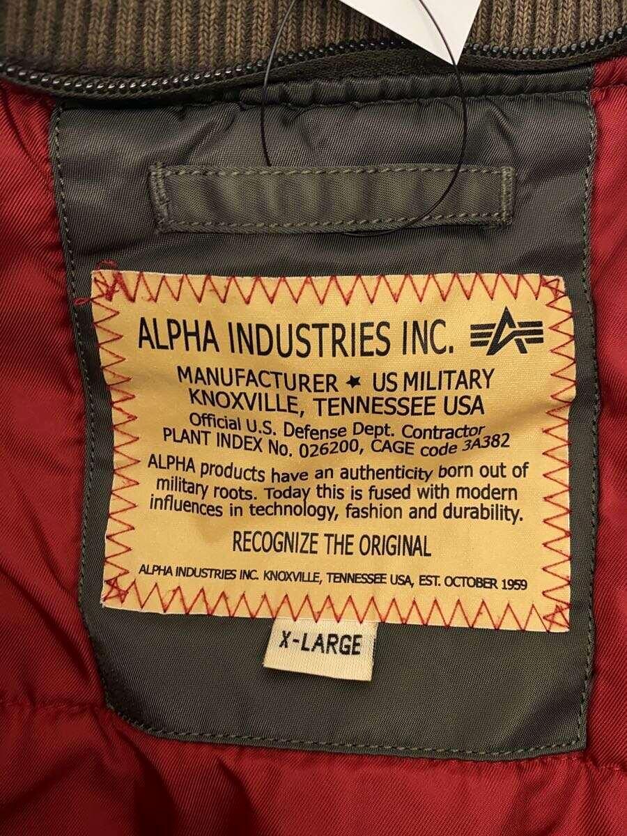 Alpha Industriesの実物タグ資料、複数ラベルの位置関係が分かる全体写真