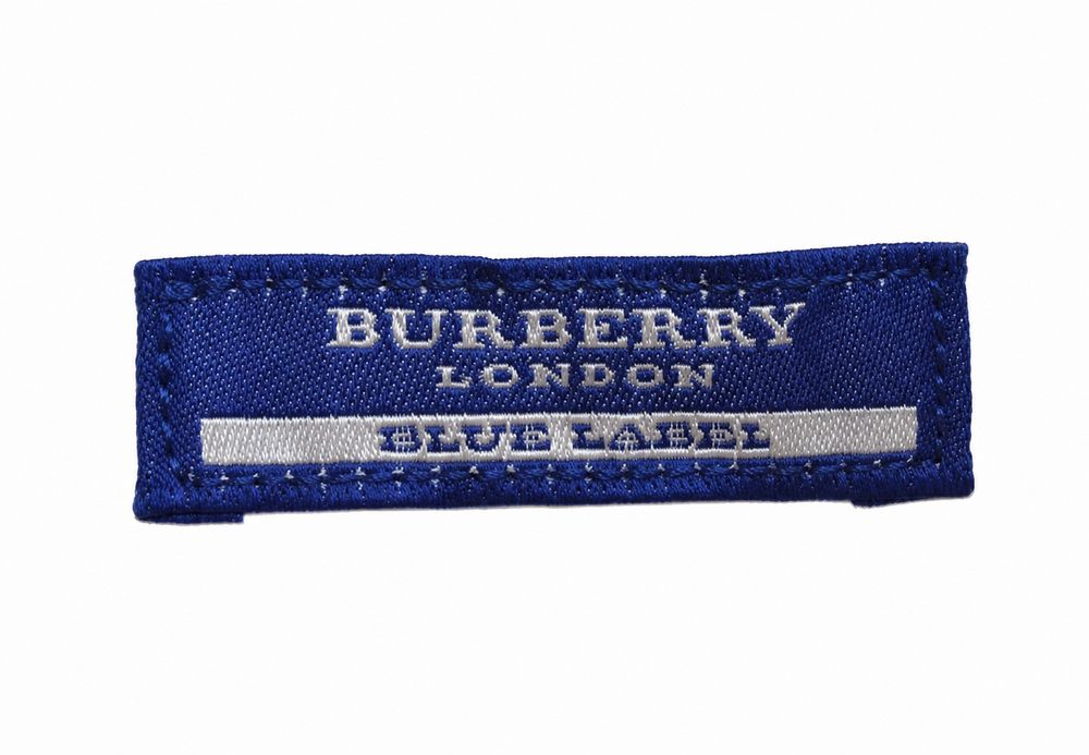 トレンチコートの内側に付いたBurberrysのラベル