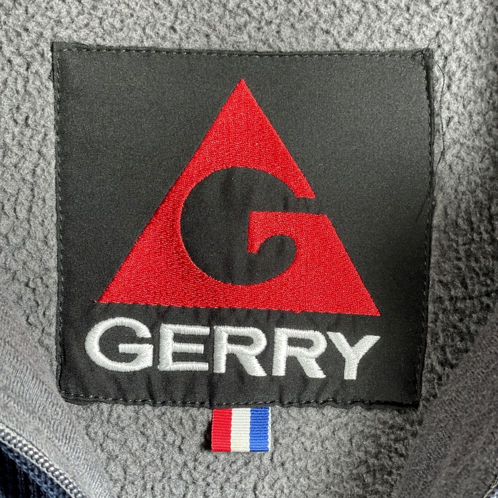 Gerryの実物タグ資料、ケア表示やサイズ欄を含むタグ周辺