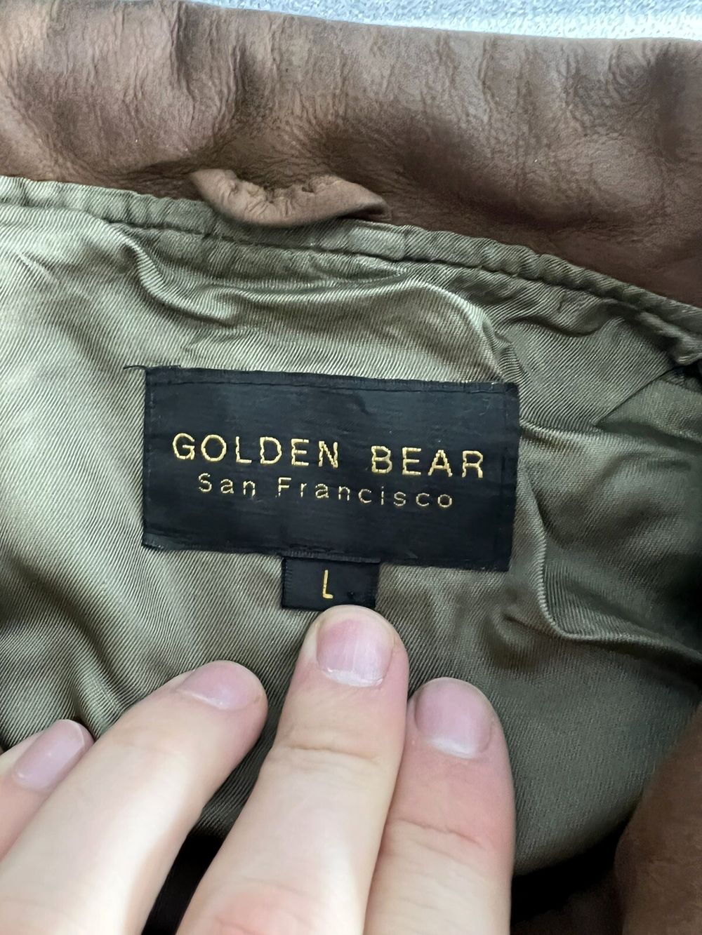 Golden Bearの実物タグ資料、複数ラベルの位置関係が分かる全体写真
