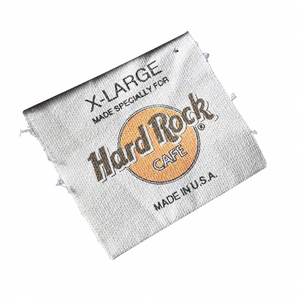 X-LARGE MADE SPECIALLY FOR Hard Rock CAFE MADE IN U.S.A.と都市版Tシャツのタグ
