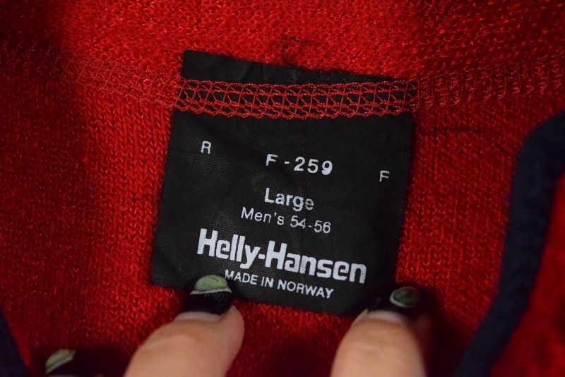 Helly Hansenの実物タグ資料、競技・用途を示す補助表示があるタグ