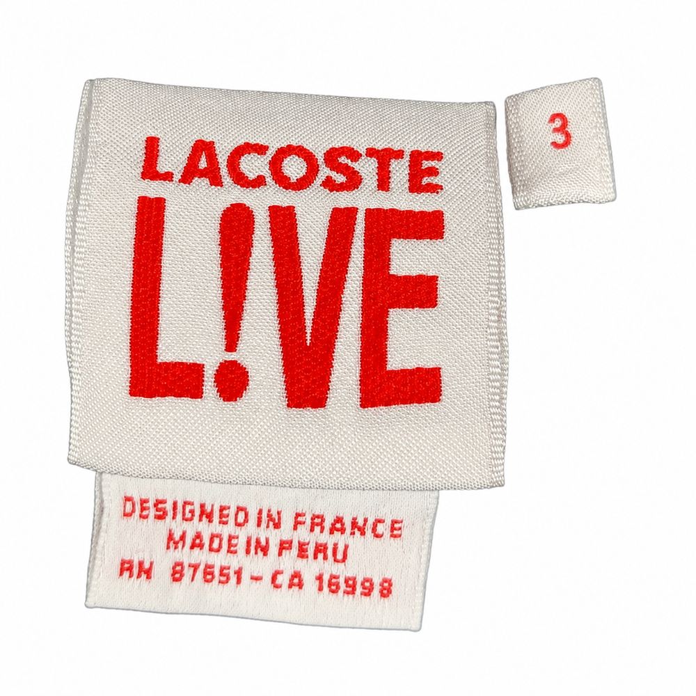 Lacosteのサイズ7とDesigned in France、Made in Peru、RN・CA表示