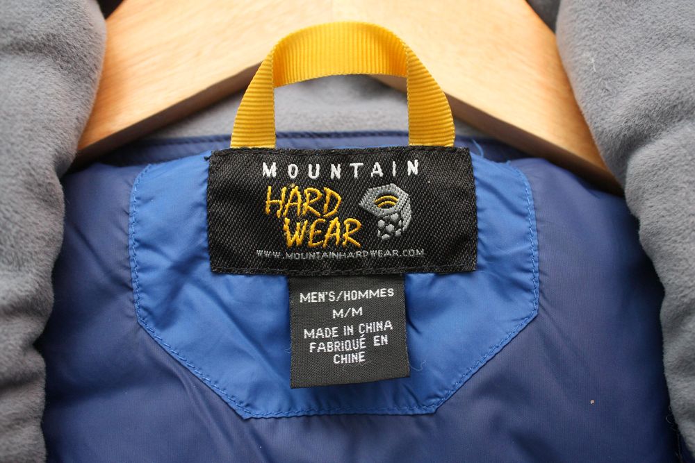 Mountain Hardwearの実物タグ資料、ケア表示やサイズ欄を含むタグ周辺