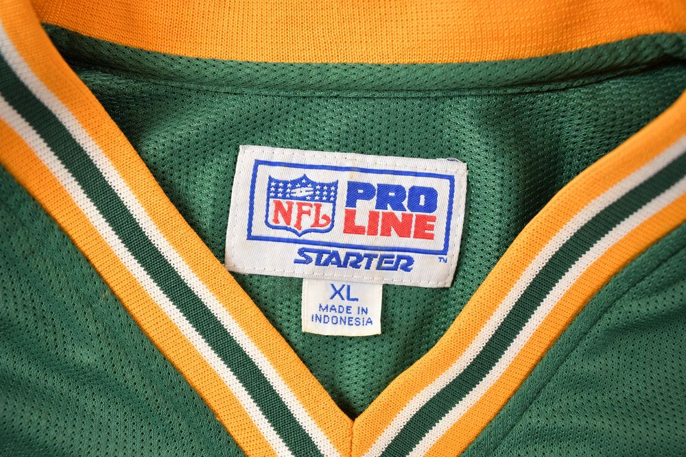 NFLの実物タグ資料、色の違うボディに付く同ブランドのタグ