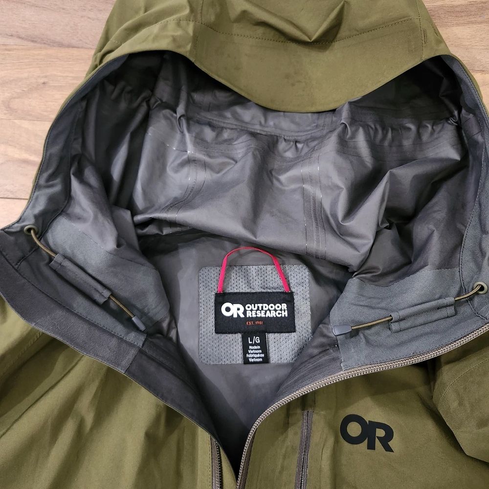 Outdoor Researchの実物タグ資料、最後に比較用として残すタグ全体のカット