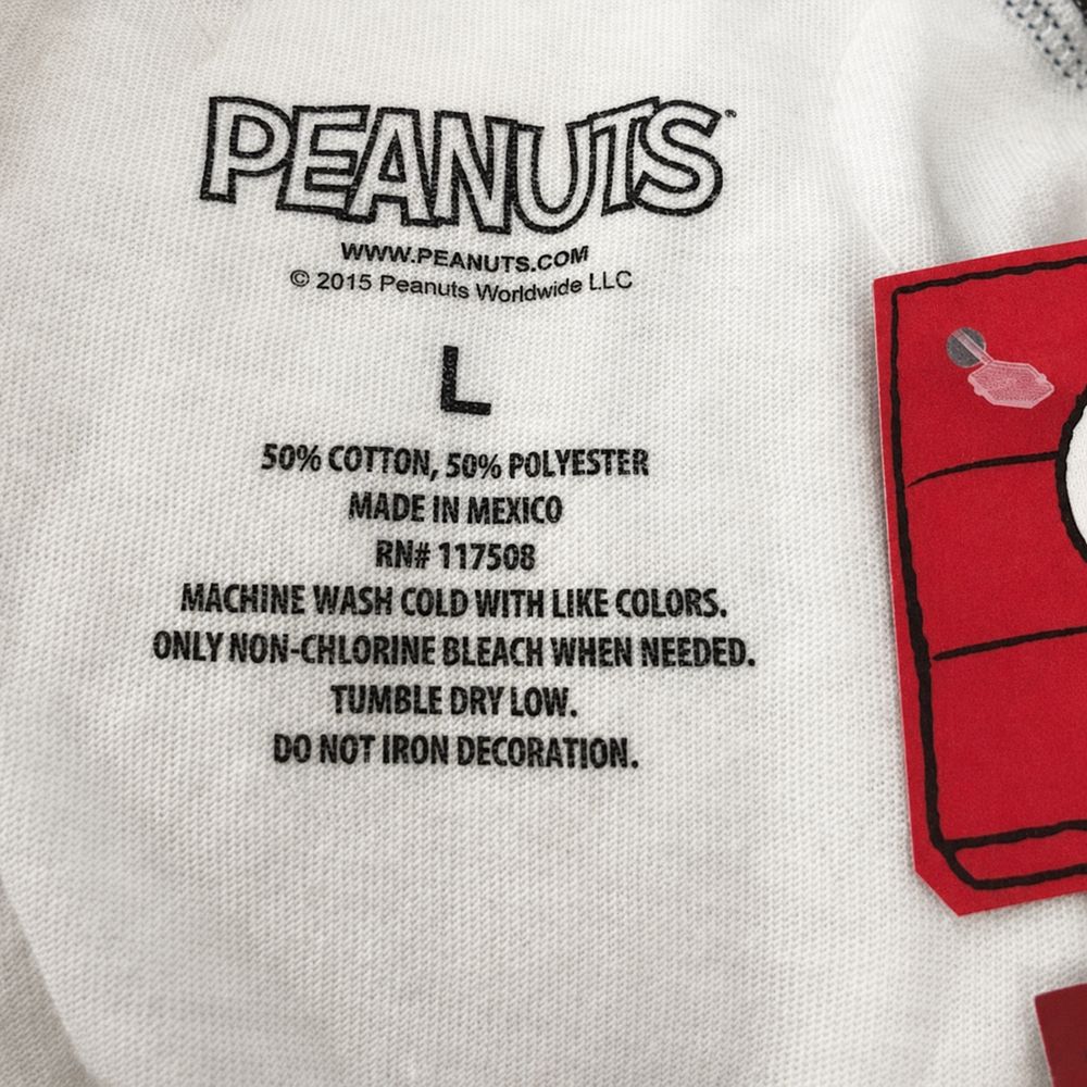 Peanutsの実物タグ資料、複数ラベルの位置関係が分かる全体写真