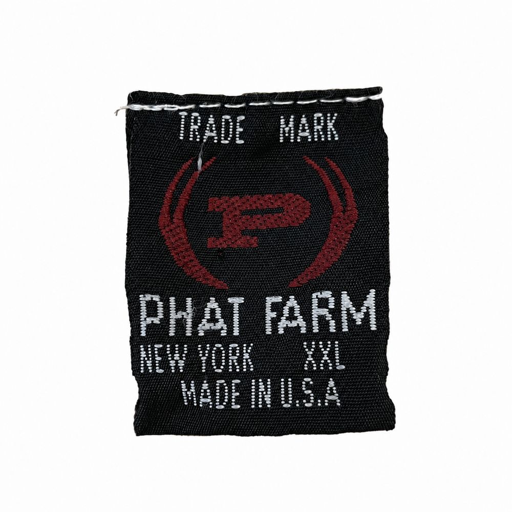 Phat Farm、PF2、Classic American Flava Since 1992、80パーセントCotton、20パーセントPolyester、XL、Made in Chinaのタグ