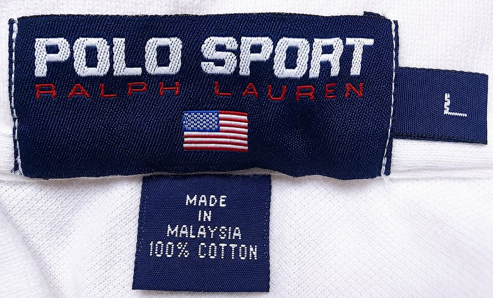 Polo Sportの実物タグ資料、ロゴとサイズ表示が同じラベルに収まる例