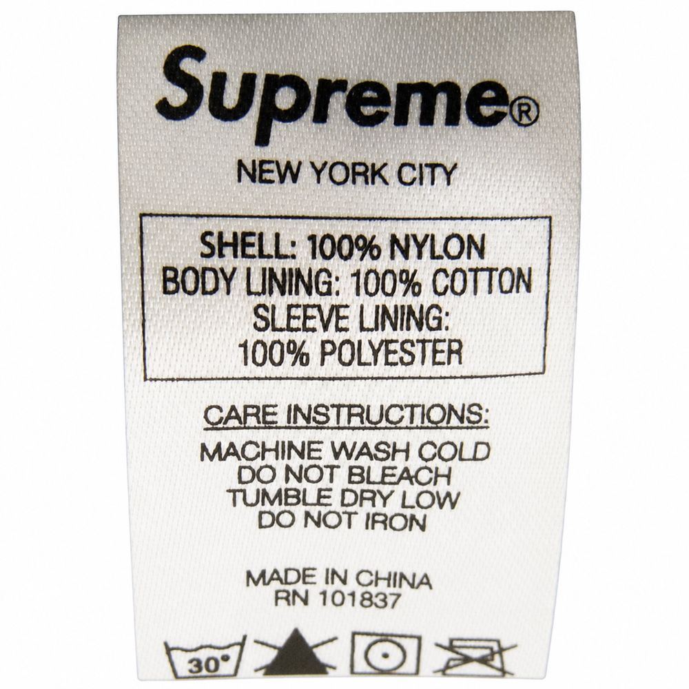 Supreme New York CityとMade in China、Shell・Lining素材表示のジャケットタグ