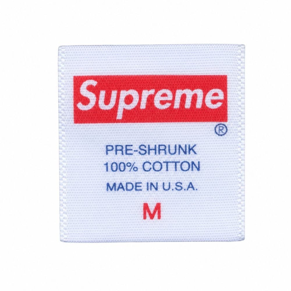 Supreme、Nostalgia Co. Mitchell and Ness Philadelphia PA USA、Made in Chinaのタグ