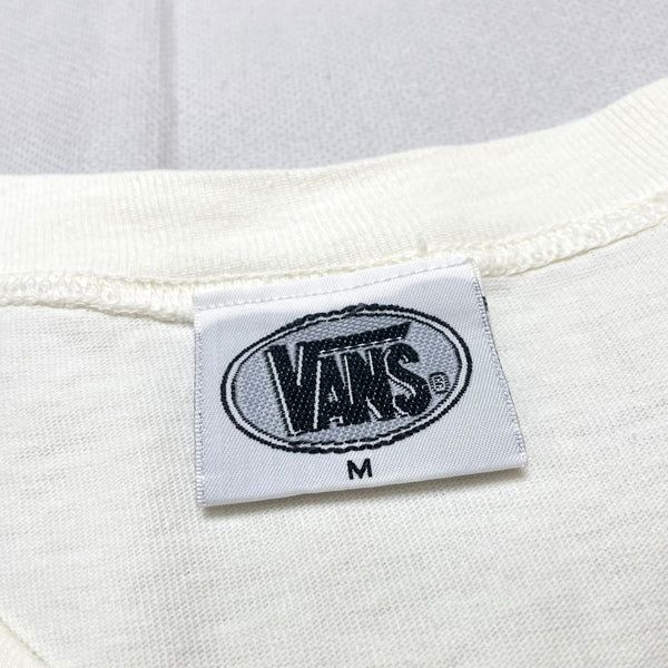 Vansの実物タグ資料、別仕様の織りネーム。縫い付け方にも注目する
