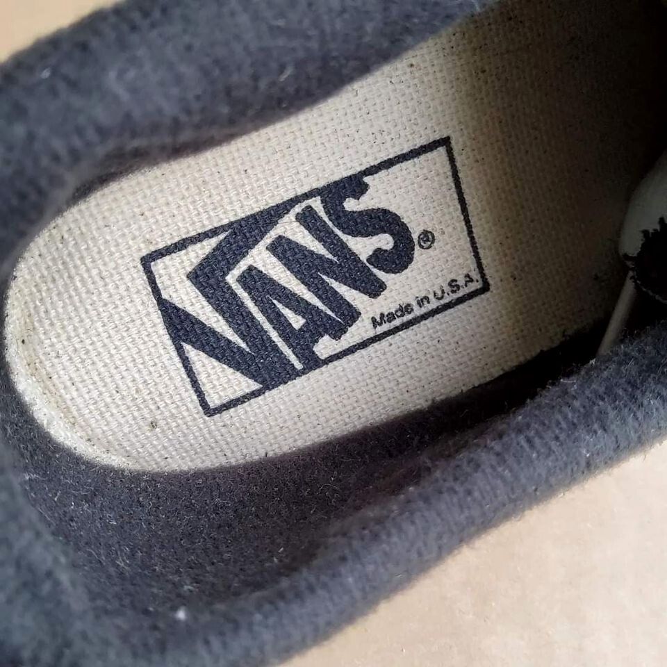Vansの実物タグ資料、プリント式の表示。文字の読める範囲を記録する