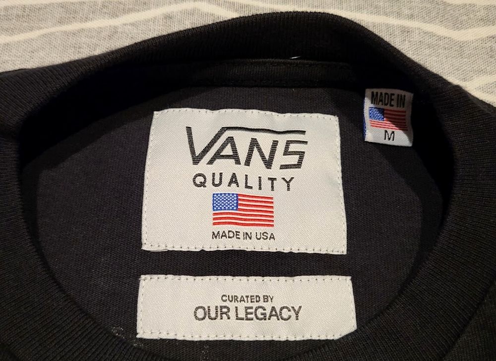 Vansの実物タグ資料、複数ラベルの位置関係が分かる全体写真