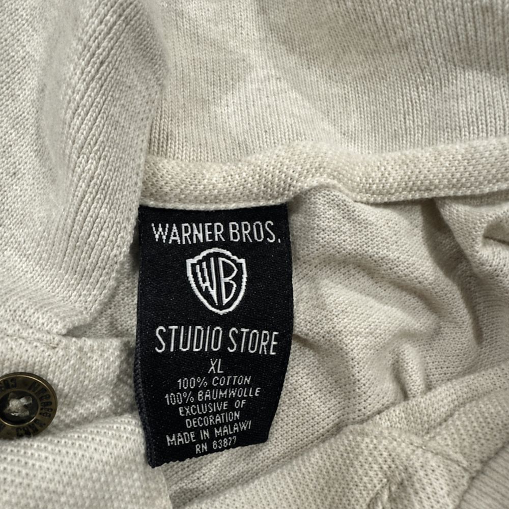 Warner Bros.の実物タグ資料、色の違うボディに付く同ブランドのタグ